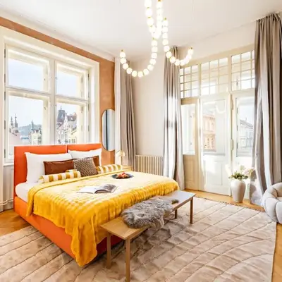 Prague Days - Four Bedroom Apartment with Workspace and 250Mbs WiFi in New Town