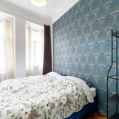 2 bedroom apartment in New Town close to river
