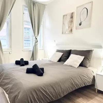 Peaceful Apartment near City