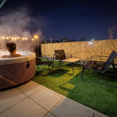 Stylish Studio with Private Hot Tub & Terrace