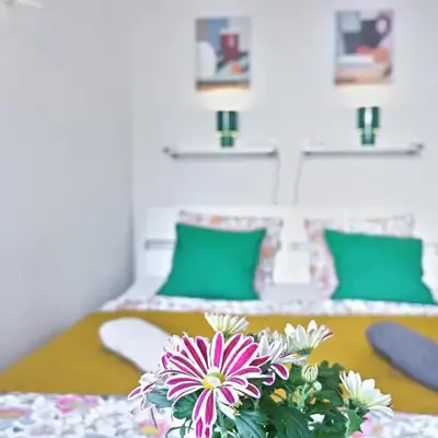 Prague Family Guest House - Rooms with shared bathroom