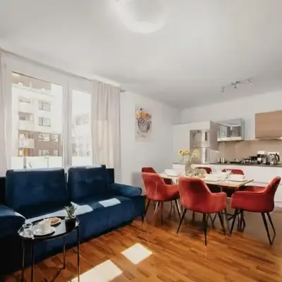 COZY&DELUX Family apartment 3 min from Metro