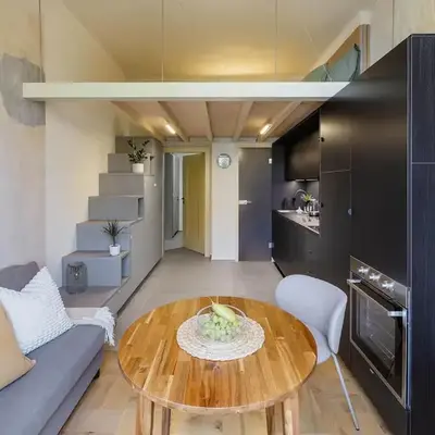 Cozy apartment in Vinohrady café & culture zone