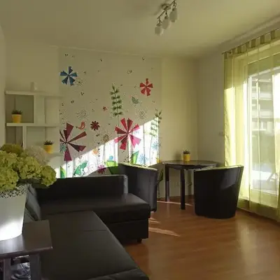 Spacious apartment with garden and private parking
