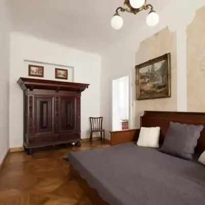 Old Town Apartment
