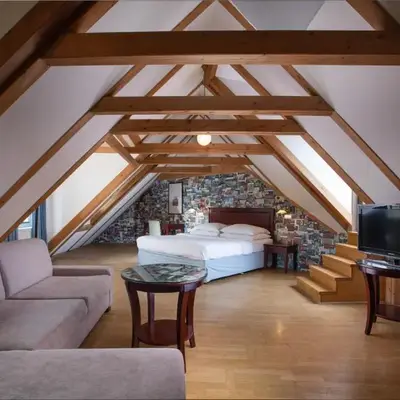 Charles Bridge Heritage Suites by SALVATOR HOTELS