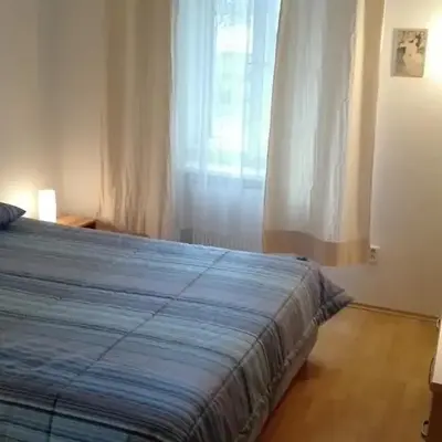 Zderaz