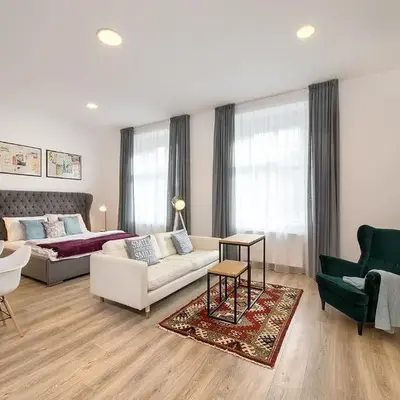 Prague Days - Family Friendly Three-bedroom Apartment in trendy Karlín
