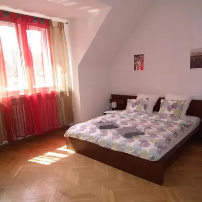 Old Town spacious apartment