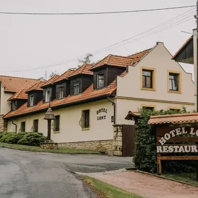 Hotel Lony