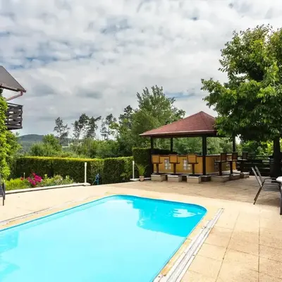 Private summer house with swimming pool