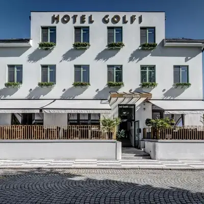 Hotel Golfi