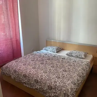 3 Bed Flat - Sleeps 10 - Pets - Smoking on terrace
