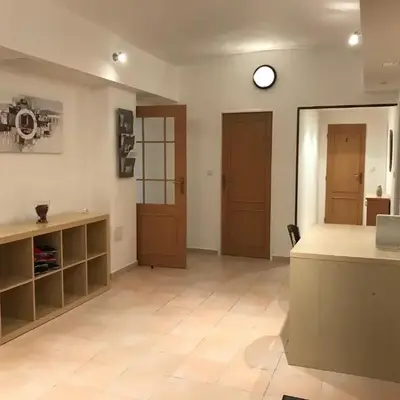 3 Bed Flat - Sleeps 20 - Smoking room - Wifi