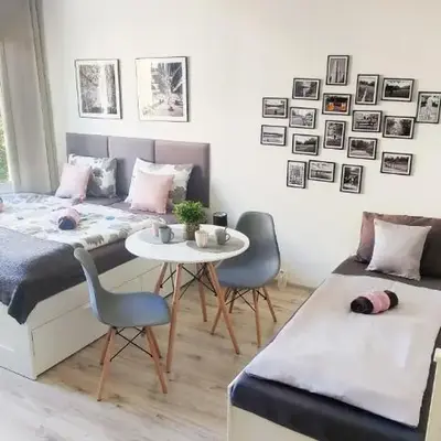 King Size Sunny Home 19 minutes to Center
