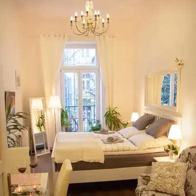 Balcony King Suite 12 min from Charles Bridge