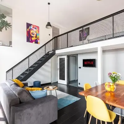 2-level apartments on Krizikova near the metro