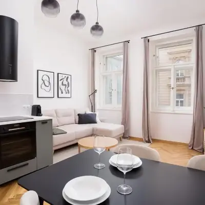 Prague Days - One-bedroom Apartment with Netflix and Balcony in Vinohrady