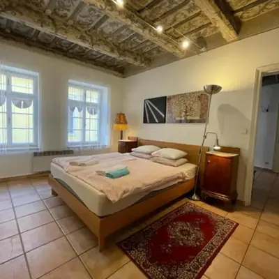 1 Bed Flat - Sleeps 4 - Balcony - Wifi